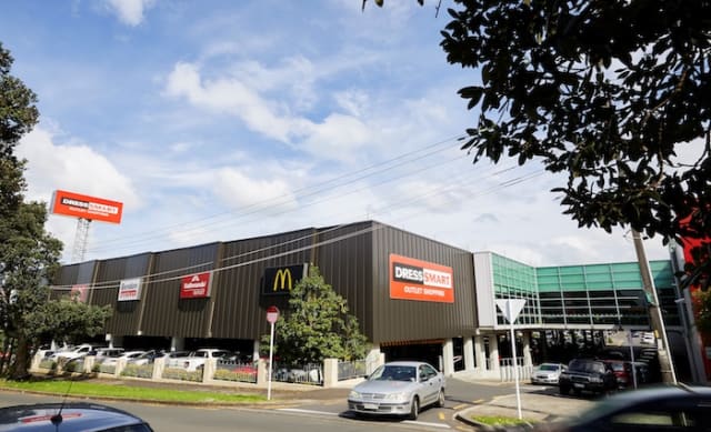 Lendlease selling NZ$350 million New Zealand retail portfolio