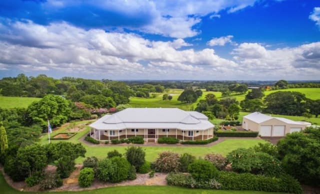 Socceroo legend Tim Cahill secures Byron Bay hobby farm