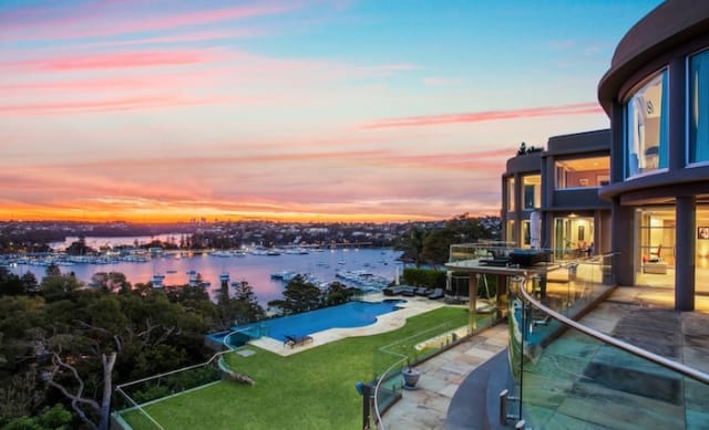 Prestige Clontarf sale falls over, but Brett Lee saves the day