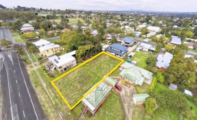 Andrew Winter accepts less than asking price for Ipswich building block