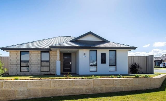 Meadow Springs, WA mortgagee home under offer