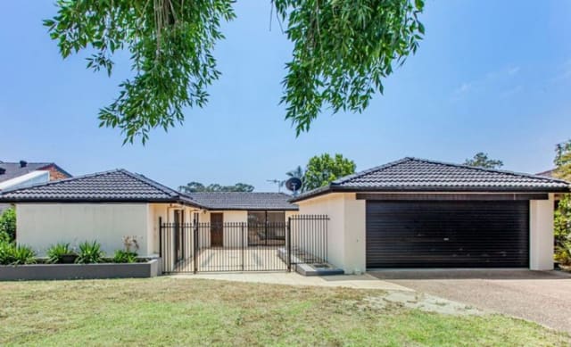 Medowie, NSW mortgagee home sold under the hammer