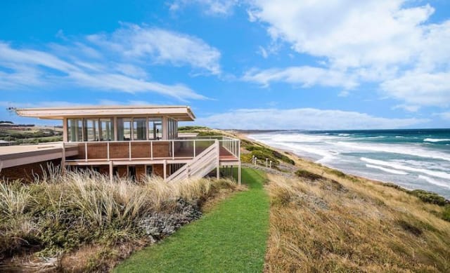 Seaside Warrnambool trophy home with high water mark title sold