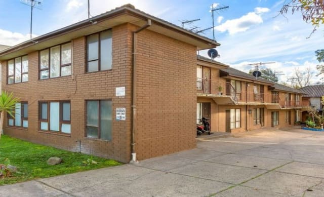 $210,000 West Footscray unit the weekend's cheapest sale