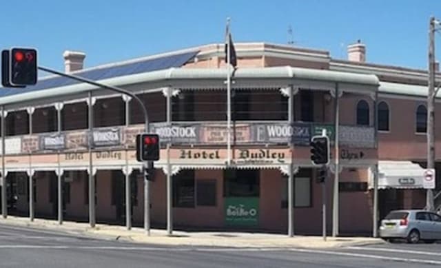 Leading NSW regional hotel in Bathurst set for auction