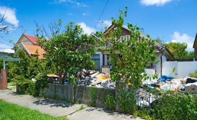 Bondi hoarders home pulled from auction