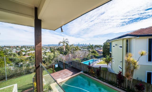 Cricket legend Ian Healy sells at Coorparoo