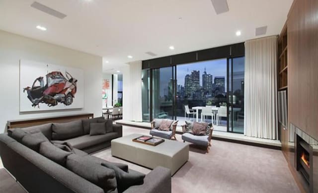 Comedian Mick Molloy sells East Melbourne apartment