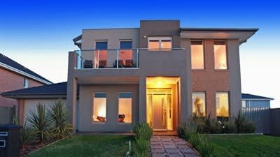 Lakeside luxury in Pakenham