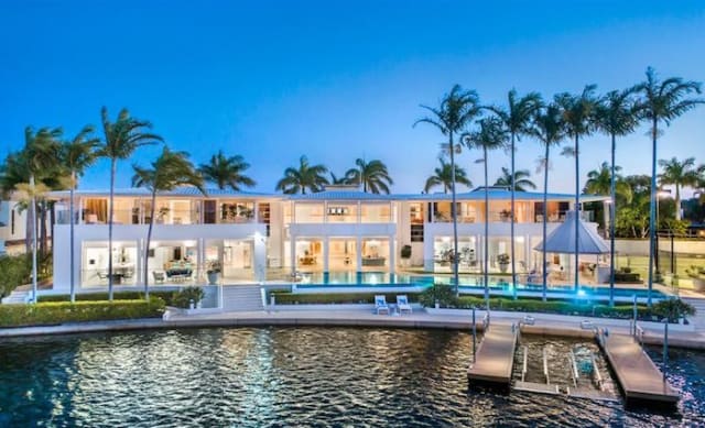 Donald Hay's former Noosa trophy Hayven listed for sale