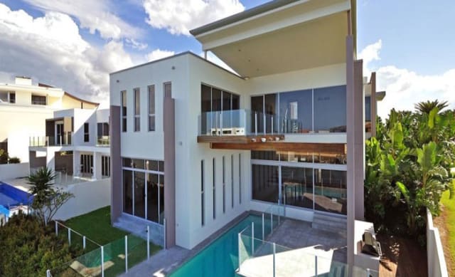 Clive Palmer sells waterfront mansion on Gold Coast