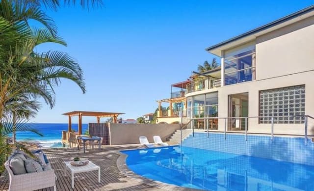 YouTuber and gamer Elliott Watkins spends $9.1 million in Tamarama