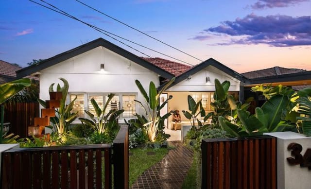 MAFS psychologist John Aiken pulls auction of Willoughby East home 