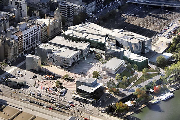 Apple's "Refined" design for Fed Square unveiled