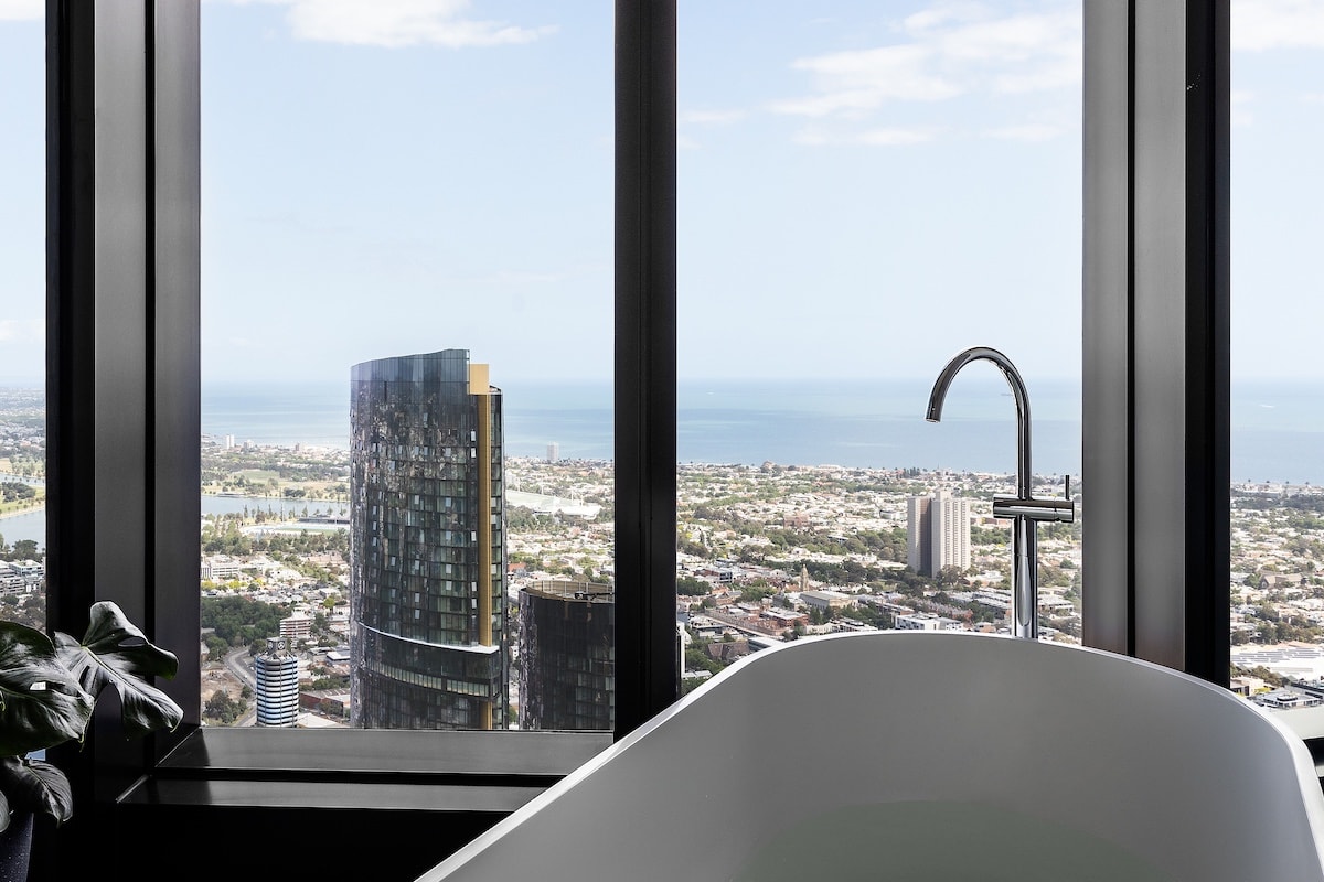 Apartments in South Melbourne's Australia 108, the Southern Hemisphere's tallest residential tower, have been listed