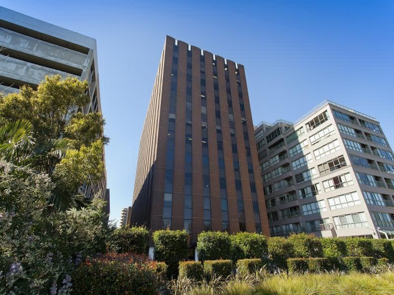 Tyrian Purple > 14 Queens Road, Melbourne