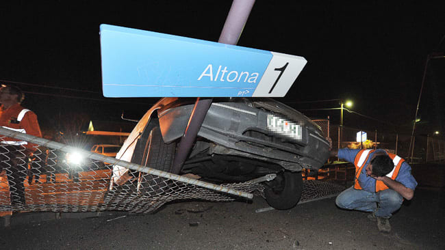 Altona Smashed! - A Light Rail solution to a heavy problem