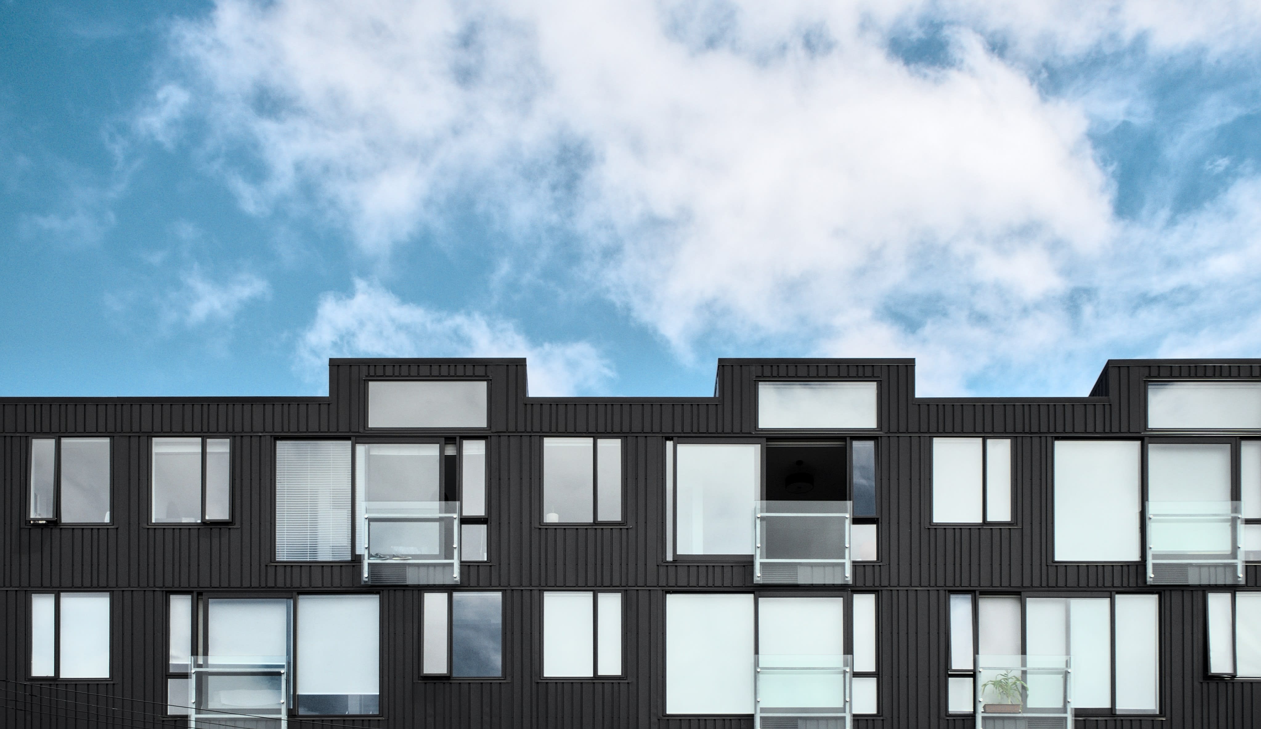 OPINION: Buying an off-the-plan apartment? 3 red flags lenders are watching out for, and you should too