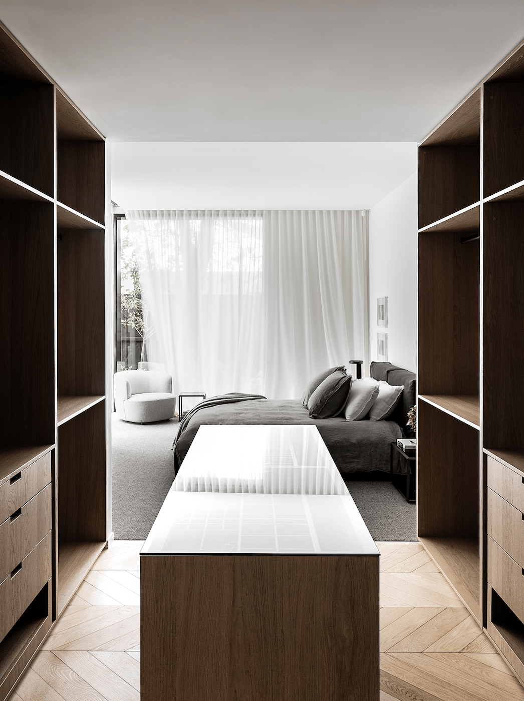 The International's $4.7 million Brighton penthouse sold to the first visitor to its display suite