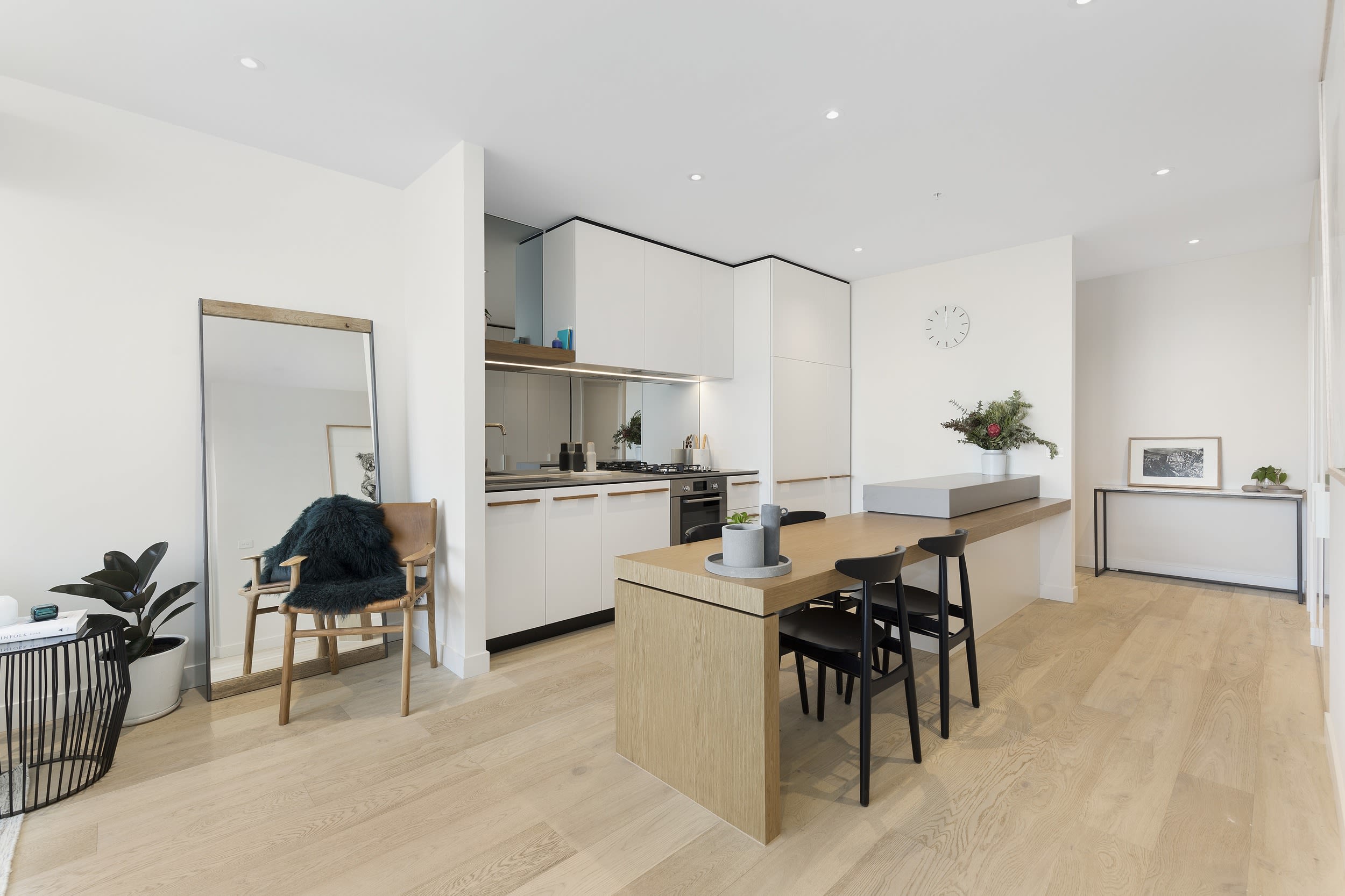 Urban’s tour of a completed Volaire apartment