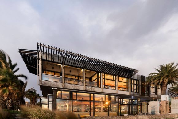 St Kilda Stokehouse Innovative new technology provides a solution to harsh sunlight and heat