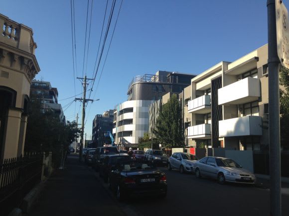 Image by Zicojapan, originally posted 09/04/2017. The state of construction in Melbourne - mid April 2017