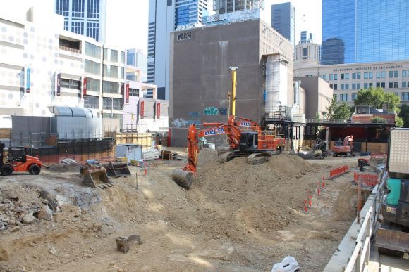 The current state of Aurora Melbourne Central Pulse of the construction industry: Melbourne tower crane count March 2016