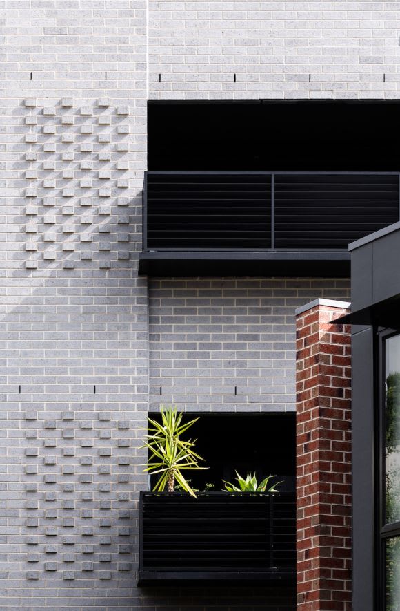 The material paeltte draws on surrounding vernacular. Image: Aaron Puls No sinner - SJB's latest apartment project brings a craftman's touch to St Kilda