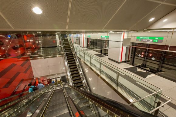 Bukit Bintang station on Kuala Lumpur's newest MRT line SBK9 - image: my-mrt.my Might the Suburban Rail Loop be two separate rail systems?