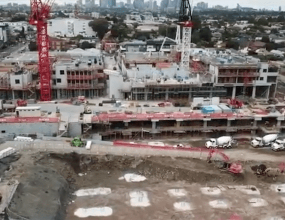 Images via drone footage from Builder’s Hacer Group Instagram. Images via drone footage from Builder’s Hacer Group Instagram.
