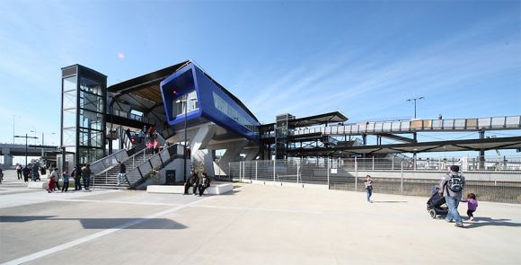 Williams Landing Railway Station. Source: Wikipedia Williams Landing and the boost to white-collar employment in the west