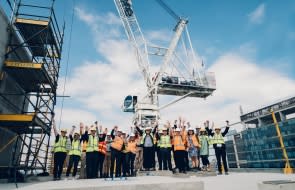 Melbourne’s Union Tower tops out - Build Australia