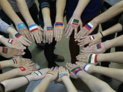 Запрет на прием мигрантов в школы: новый законопроект в Госдуме