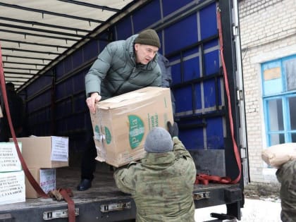 Омским бойцам в зоне СВО переданы посылки