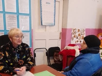 Прием граждан в Волжском: председатель комитета решает проблемы жителей