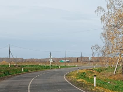 Виталий Хоценко: Продолжаем ремонтировать подъезды к ведущим сельскохозяйственным объектам в Омской области