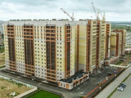 Возле «арены» построили 17-этажную высотку