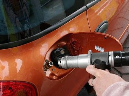 Москвич Армен ЗАЛИБЕКЯН построил газозаправочную станцию в Советском округе Омска