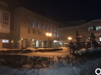 В Новосибирской области в Барабинске мужчина выпал из окна железнодорожного вокзала