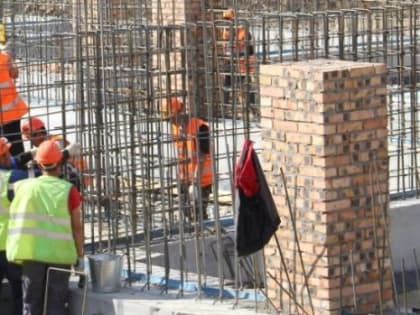 Хоценко: объем жилищного строительства в Омской области вырастет в 2024 году на 10%