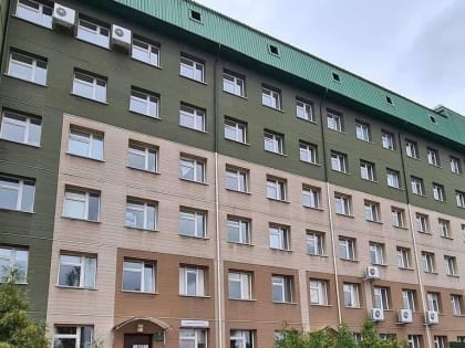 Медики из Омска помогли стахановским коллегам в лечении пациенток с серьезными патологиями