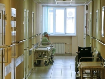 В праздничные дни омские медучреждения будут работать в особом режиме