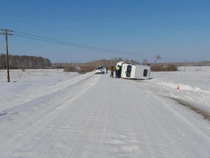 В Омской области пожилой водитель маршрутки устроил ДТП   [ФОТО]  