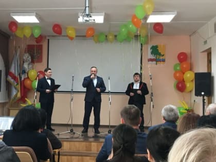 В зале администрации Омского района прошёл концерт, посвящённый 8 Марта