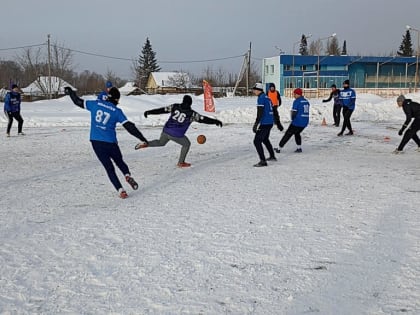 Жаркие матчи  в морозный январь