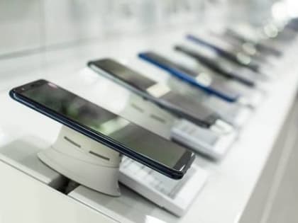 В России могут запретить параллельный импорт смартфонов Samsung и LG