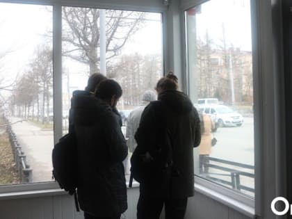 Ещё одна тёплая остановка в Омске подверглась нападению