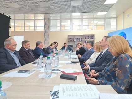 Вузы и представители работодателей обсуждают программы подготовки высококвалифицированных специалистов для восполнения кадровой потребности отраслей экономики региона