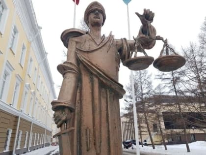 В Омске осудили 15 лжесотрудников медцентров за мошенничество на миллионы рублей