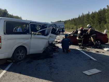 Шесть человек погибли в ДТП на трассе в Омской области